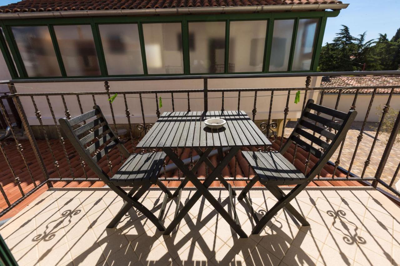 Apartments Casa Saina Ровин Екстериор снимка