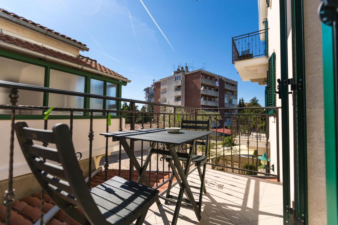 Apartments Casa Saina Ровин Екстериор снимка